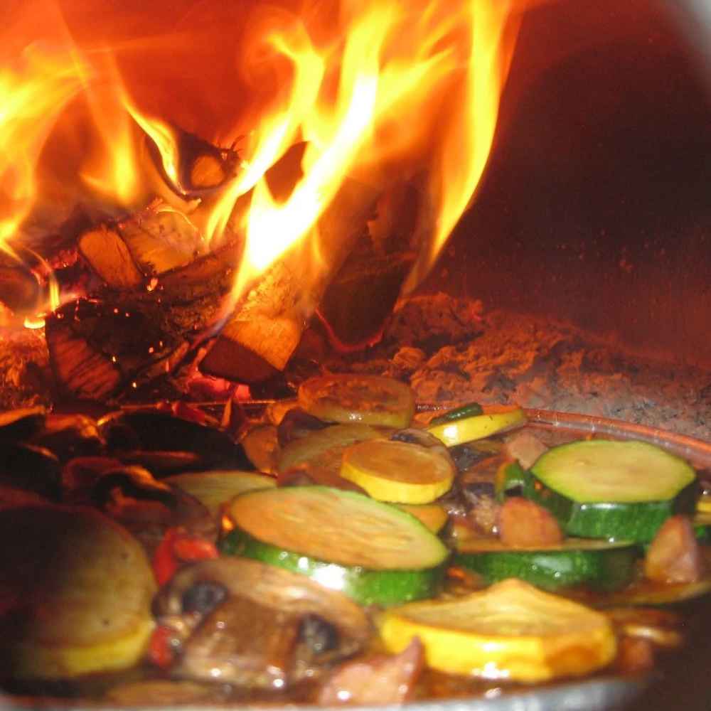 Chicago Brick Oven CBO 500 Countertop Wood Fired Pizza Oven 27" x 22" Cooking Surface